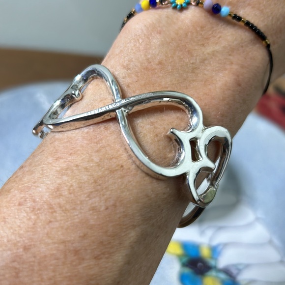 Vintage Tiffany & Co. Love Hearts Cuff Bracelet - Picture 7 of 11
